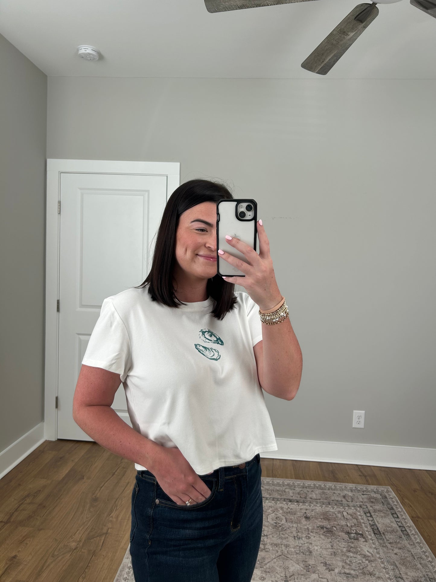 Oyster Graphic Tee